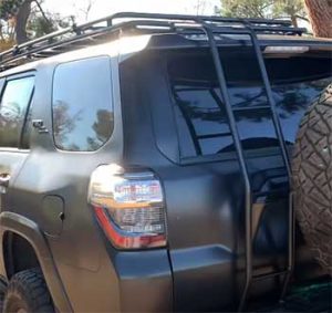 Read more about the article GOBI Stealth Vs. Ranger Roof Rack: The Ultimate Showdown