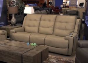 Read more about the article Flexsteel Vs. Ashley Furniture: A Tale Of Two Titans 
