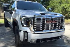 Read more about the article GMC 2500 AT4 Vs. Denali: A Comprehensive Analysis