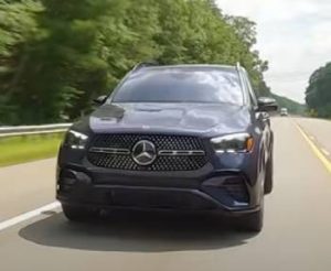 Read more about the article Genesis GV80 Vs. Mercedes GLE: An In-Depth Comparison