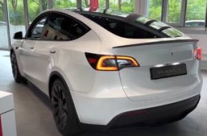 Read more about the article Genesis GV70 Vs. Tesla Model Y: An In-Depth Comparison