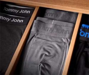 Read more about the article Tommy John Vs. SAXX: Which Underwear Brand Is Best For Men?