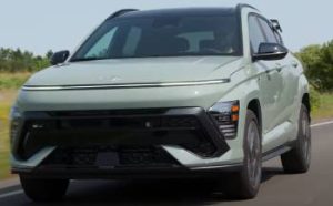 Read more about the article Honda CR-V Vs. Hyundai Kona: The Ultimate Showdown For Compact SUV Supremacy