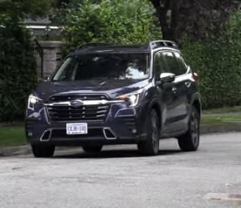 Read more about the article Honda CR-V Vs. Subaru Ascent: The Ultimate Showdown In Versatility And Comfort