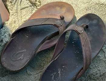 OLUKAI Nui Mens Beach Sandals