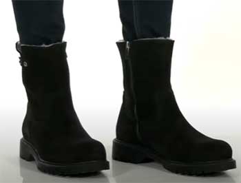 Read more about the article Why Are La Canadienne Boots So Expensive? – A Closer Look!