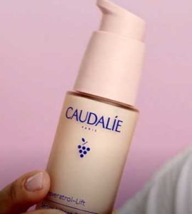 Read more about the article Caudalie Resveratrol-Lift Reviews And Why I Recommend It