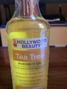 Read more about the article Hollywood Beauty Tea Tree Oil Reviews: My Personal Insights