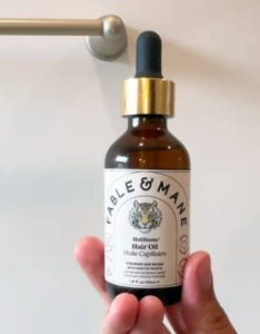 Read more about the article Fable and Mane Hair Oil Review – Is It Worth It?