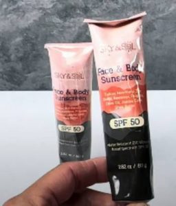 Read more about the article Sky and Sol Sunscreen Review From My Personal Experience