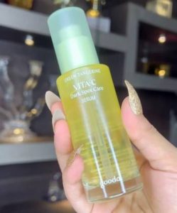 Read more about the article Goodal Vita C Serum Review – Is It Worth It?