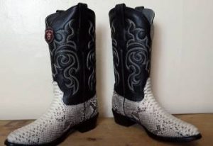 Read more about the article Los Altos Boots Review From my Personal Experience