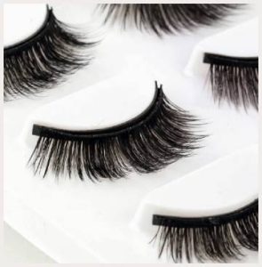 Read more about the article PortaFly Magnetic Lashes Review – Is It Worth It?