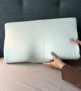 Derila Pillow