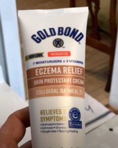 Read more about the article Gold Bond Eczema Relief Cream Review – Is It Worth It?