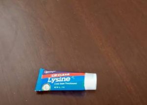 Read more about the article Lysine Lip Clear Reviews: Is It Worth It?