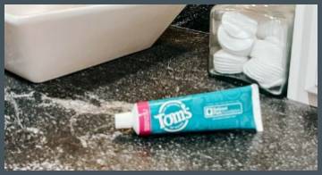 toms antiplaque and whitening