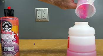chemical guys honeydew snow foam