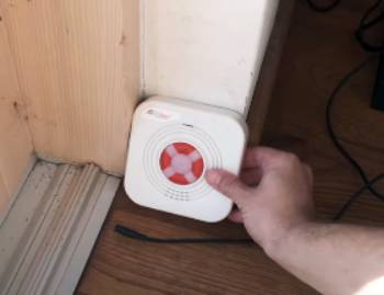 lifebuoy pool alarm
