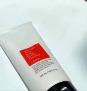 Read more about the article COSRX Salicylic Acid Cleanser Review: Is It Worth It?