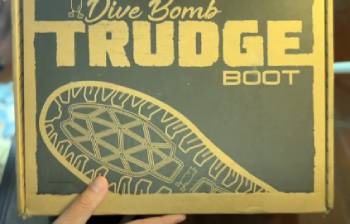 dive bomb trudge boots