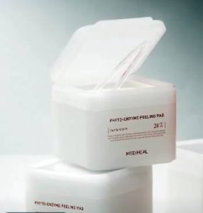 Read more about the article Mediheal Phyto-Enzyme Peeling Pad Review From My Personal Experience