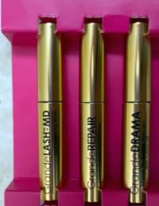 Read more about the article GrandeLASH Vs. Babe Lash: In-Depth Differences