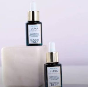 Read more about the article Sunday Riley Luna Night Oil Review From My Personal Experience