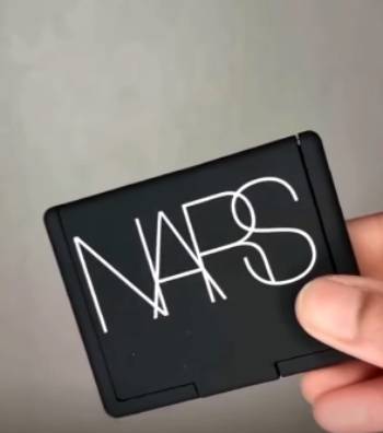 nars deep throat blush