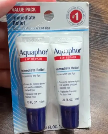 aquaphor lip repair