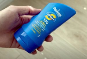 Read more about the article Banana Boat Vs. Coppertone: In-Depth Differences