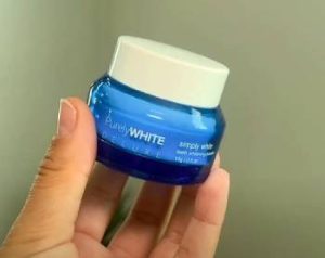 Read more about the article PurelyWHITE Deluxe Powder Reviews From My Honest Experience