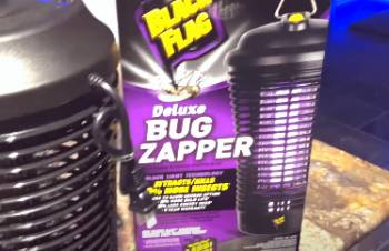 black flag 5500 volt bug zapper