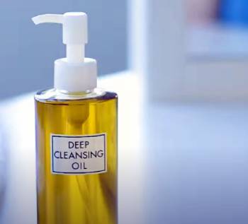 DHC Deep Cleansing Oil