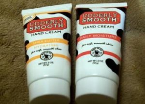 Read more about the article Udderly Smooth Hand Cream Review From My Honest Experience