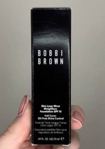 Read more about the article Bobbi Brown Skin Foundation Review From My Honest Experience