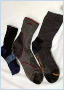 Read more about the article Bombas Vs. Darn Tough: In-depth Difference