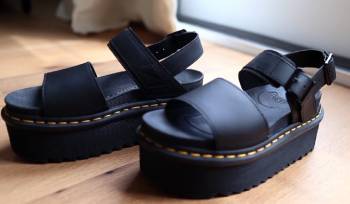 dr martens voss ii sandals