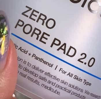 medicube zero pore pad