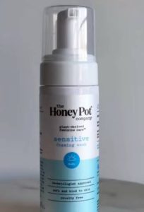 Read more about the article Honey Pot Feminine Wash Review: Is It Worth It?