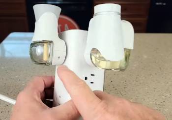 glade vs febreze plug in