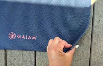 gaiam yoga mat