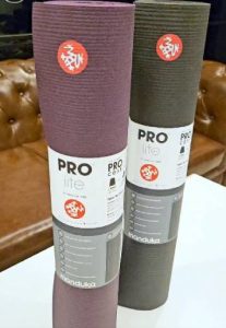 Read more about the article Manduka PRO Vs. PROlite: In-depth Difference