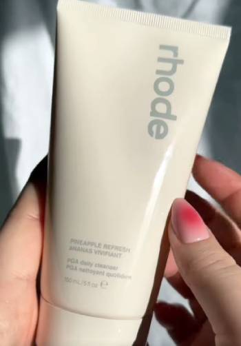 rhode pineapple cleanser