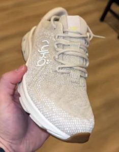 Read more about the article Ryka Walking Shoes Reviews From My Personal Experience