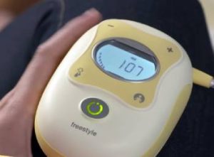 Read more about the article Medela Freestyle Vs. Swing Maxi: In-Depth Difference