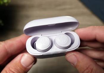 jlab go air pop true wireless earbuds