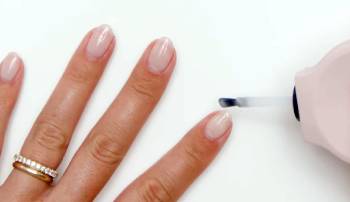 olive and june nail strengthener