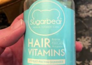 Read more about the article Sugar Bear Hair Vitamins Reviews From My Personal Experience