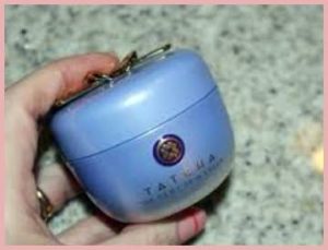 Read more about the article Tatcha Dewy Skin Cream Review From My Personal Experience